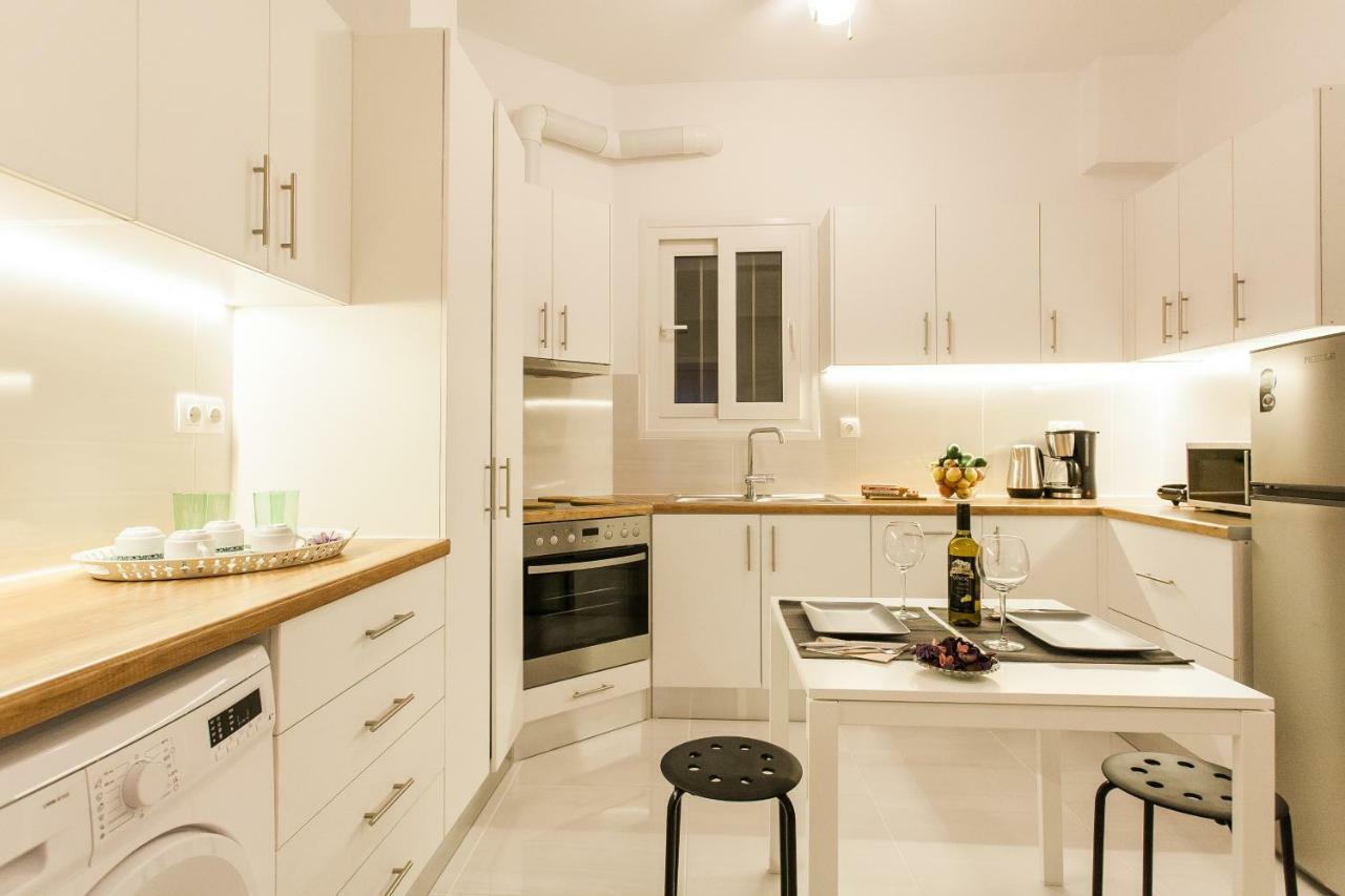 Classy And Stylish Private Apartment At Acropolis Museum Metro Station Athen Eksteriør billede
