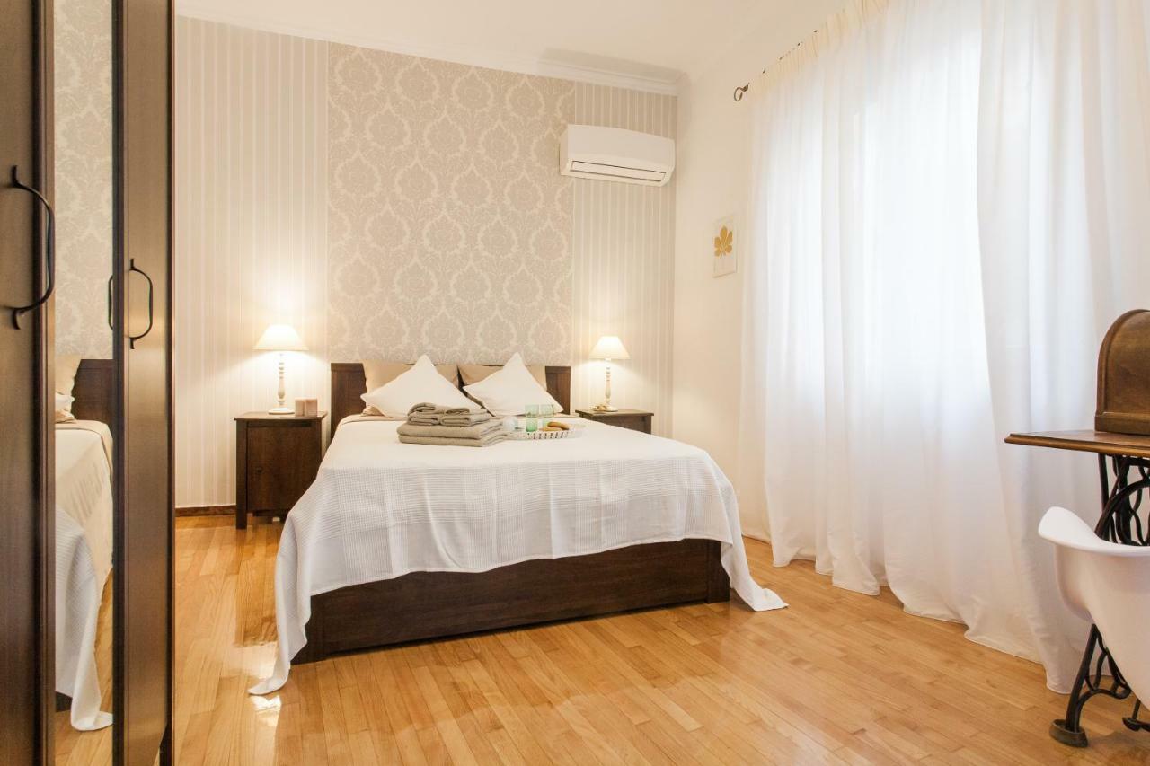 Classy And Stylish Private Apartment At Acropolis Museum Metro Station Athen Eksteriør billede